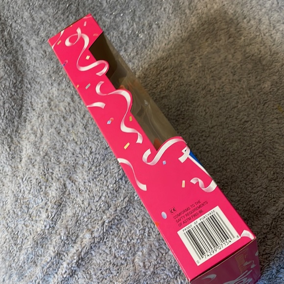 NRFB Costume Ball Ken ~ Vintage 1990 🎭 - Picture 11 of 12